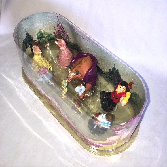 Disney Beauty and the Beast 2010 Figurine Set Belle Mrs Potts Original Display - Picture 2 of 7